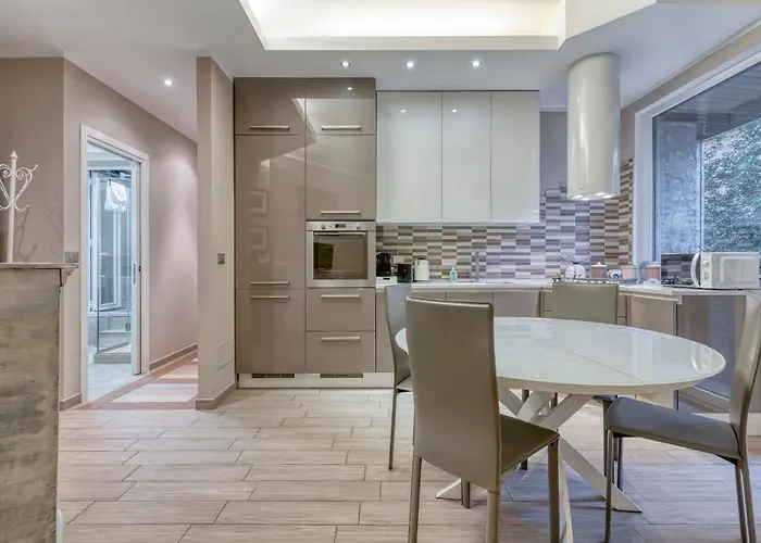 Apartman Comfort Ed Eleganza In Centro A